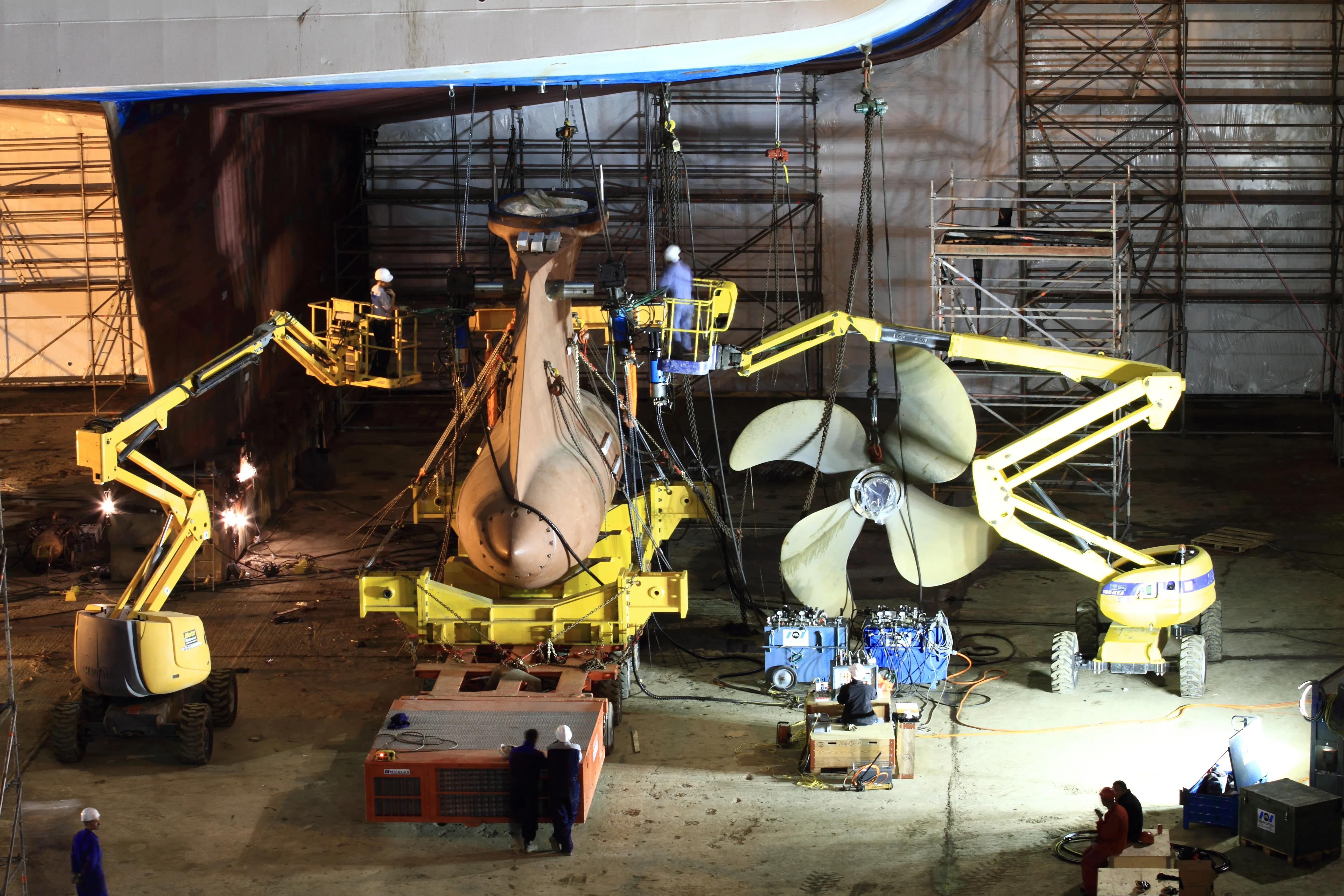 Ship technical systems maintenance